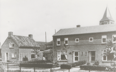 0690-Zoelmond 15 Woningen aan de Groenweg.